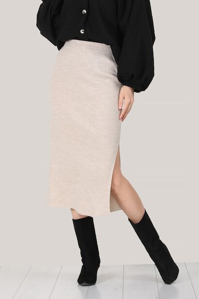 Kadın Yanı Yırtmaçlı Uzun Triko Etek Bej