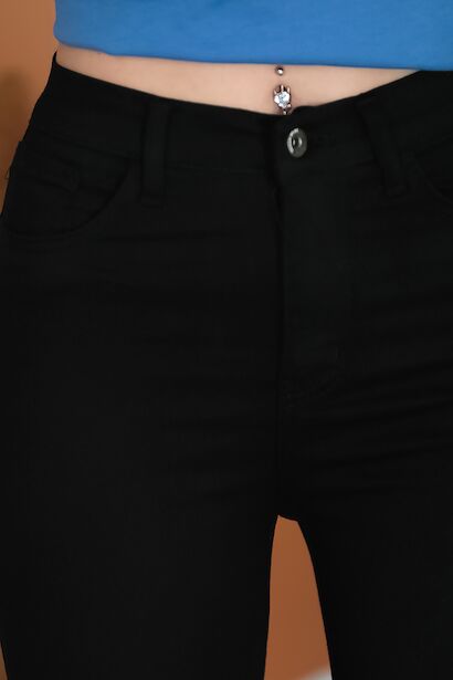 Kadın Dar Paça Pantolon  Siyah 6