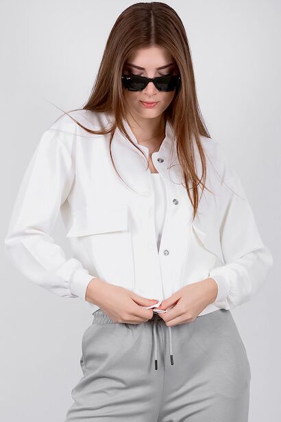 Kadın Büyük Cepli Bomber Ceket Beyaz 6