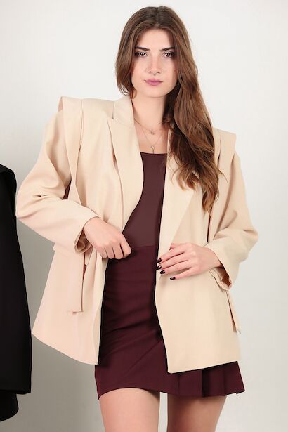 Kadın Omzu Kuşaklı Blazer Ceket 