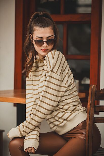 Kadın Bisiklet Yaka Yatay Çizgili Kolları Lastikli Sweat 