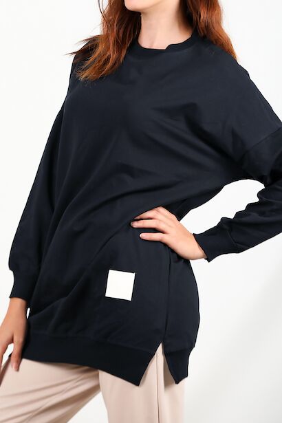 Kadın İki İplik Sıfır Yaka Armalı Tunik 