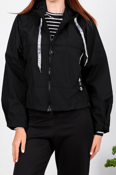 Kadın Kapşonlu Astarlı Yağmurluk Mont 