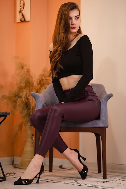 Kadın Dar Paça Düğme Detaylı Deri Tayt