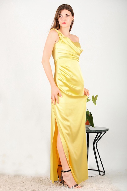 Kadın Tek Omuz Saten Abiye