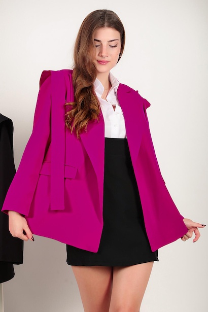 Kadın Omzu Kuşaklı Blazer Ceket