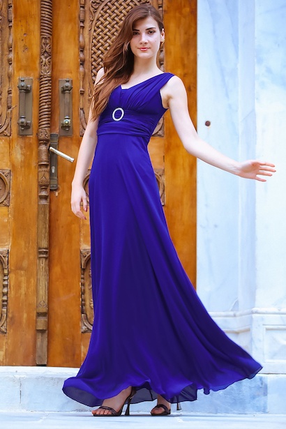 Kadın Bel Tokalı Uzun Şifon Abiye Elbise