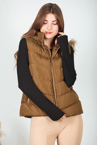 Kadın Kapşonlu Kısa Şişme Yelek