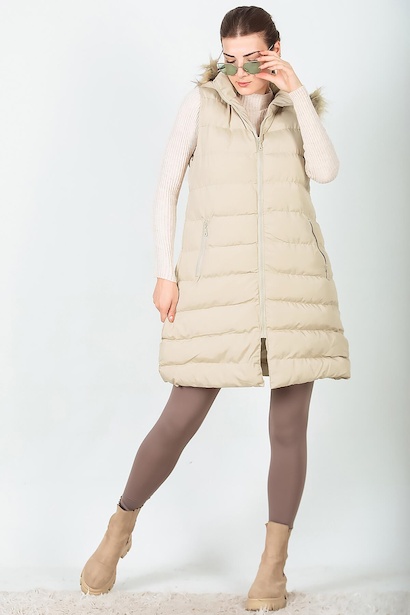 Kadın Kapşonlu Kürklü Uzun Şişme Yelek