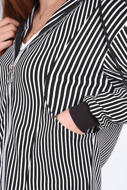 Kadın Çizgili Kapşonlu Sweat Siyah 9