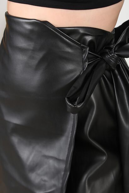 Kadın Yan Bağlamalı Deri Etek  Siyah 6