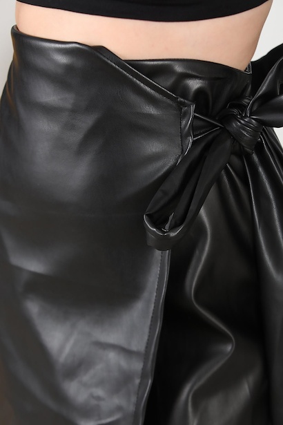 Kadın Yan Bağlamalı Deri Etek Siyah 6