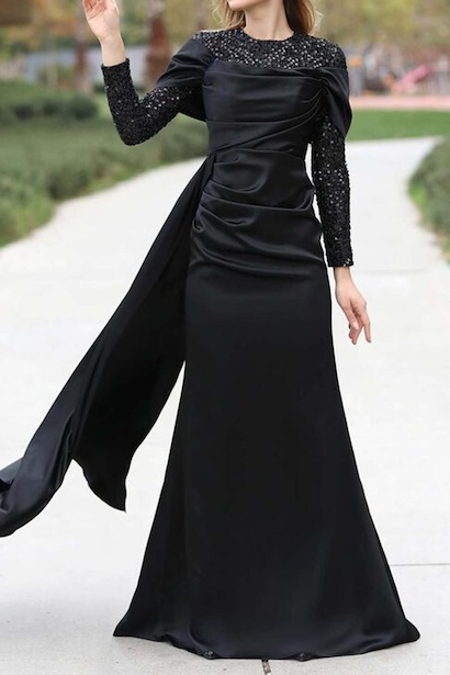 Kadın Pul Detaylı Saten Uzun Abiye