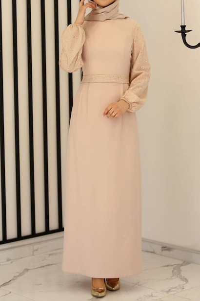 Kadın Kolları Pullu Uzun Abiye