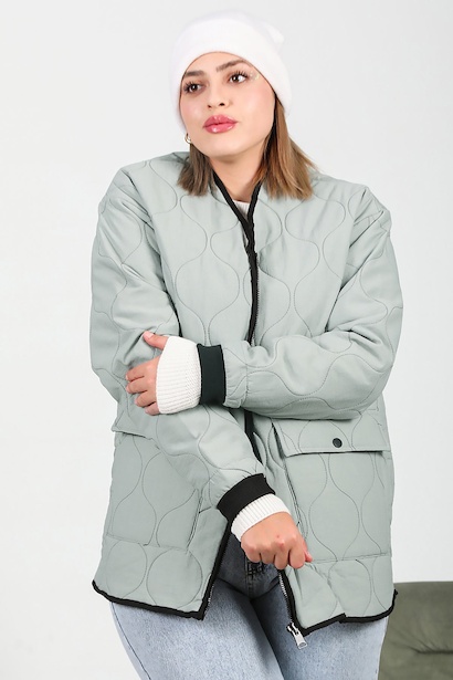 Büyük Beden Kapitone Mont