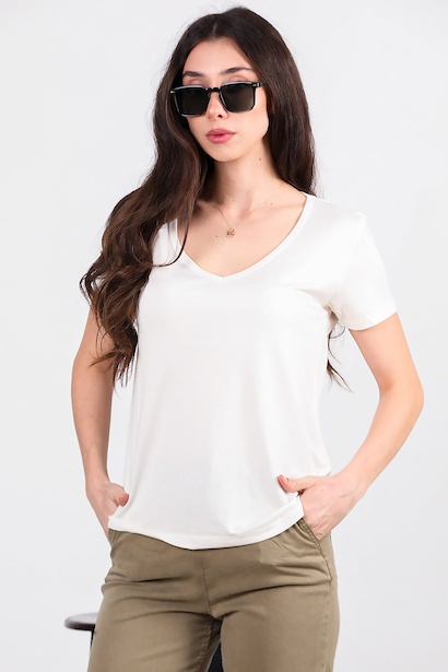 Kadın V Yaka Tşhirt  Ekru 6