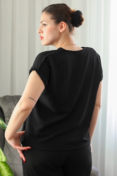 Büyük Beden V Yaka İki Düğmeli Bluz  Siyah 6