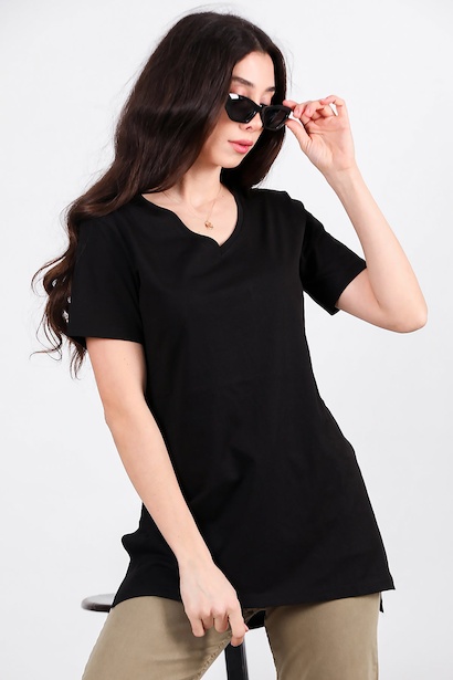 Kadın Yan Yırtmaçlı V Yaka T-shırt 