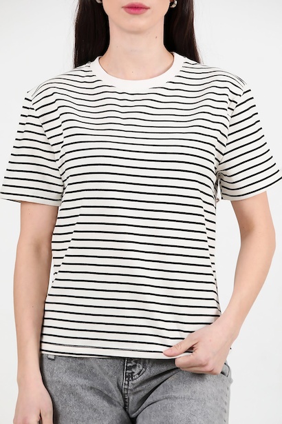 Kadın Bisiklet Yaka Çizgili T-shirt  Siyah 6