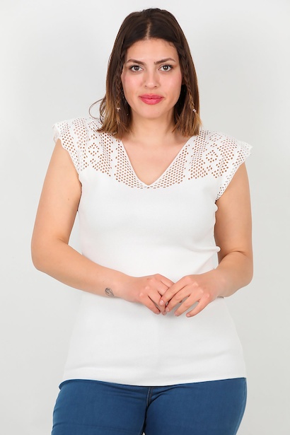 Büyük Beden Ajurlu Triko Bluz 