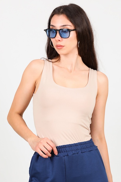 Kadın Kare Yaka Kolsuz Bluz 