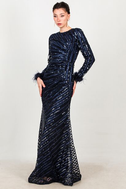 Kadın Kol Ucu Tüy Detay Pullu Uzun Abiye 