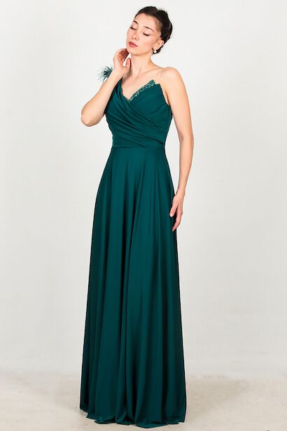 Kadın Göğsü Taşlı Omuz Broşlu Uzun Abiye 