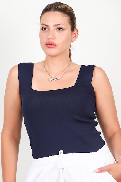 Büyük Beden Kare Yaka Bluz 