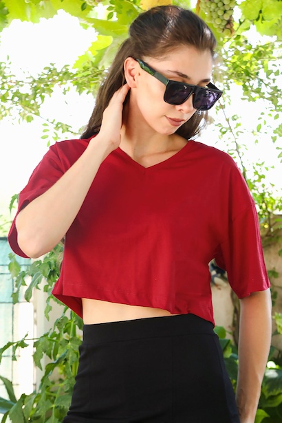 Kadın V Yaka Kısa Tshırt 