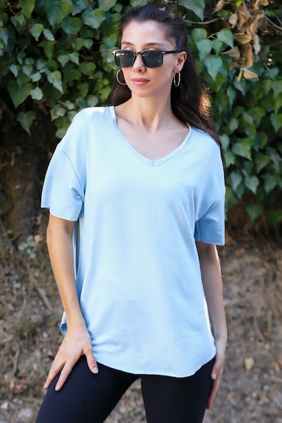 Kadın Eteği Oval V Yaka Tshırt  Mavi 6