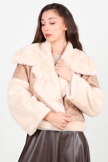 Kadın Geniş Yaka Kolu Peluş Süet Mont  Bej 6