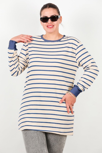 Büyük Beden Yan Yırtmaçlı Bisiklet Yaka Çizgili Tunik 