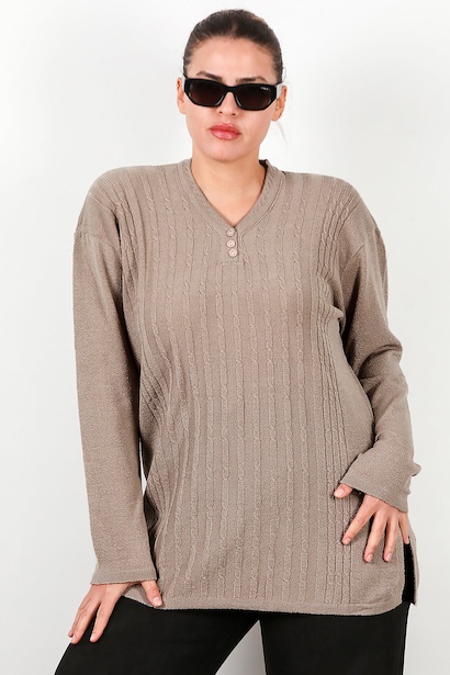 Büyük Beden V Yaka Üç Düğmeli Triko Bluz