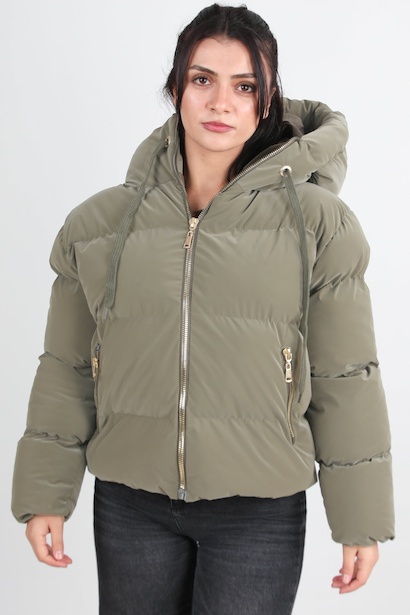 Kadın Kapşonlu Kısa Şişme Mont 